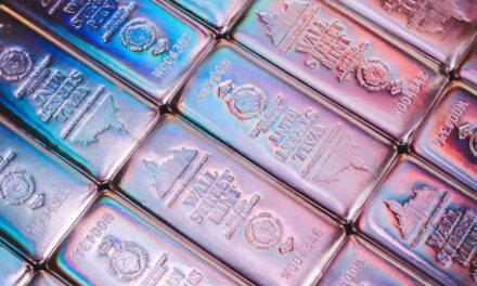 L’argento vola alto: analisi dei recenti rialzi e prospettive per gli investitori