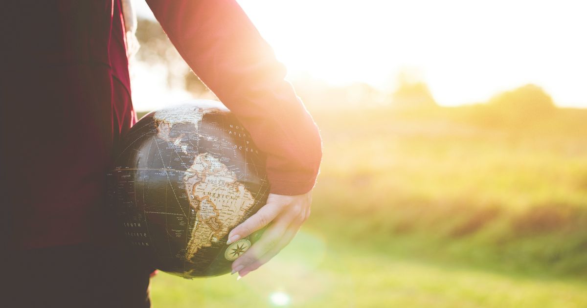 Il Segreto per Investire in Tutto il Mondo con un Solo Strumento