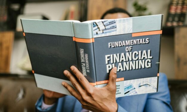 Come Leggere i Dati Fondamentali di un’Azienda: Guida per Investitori Intelligenti