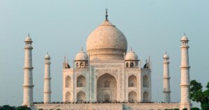 India: copertina della guida agli ETF e agli investimenti sul mercato indiano