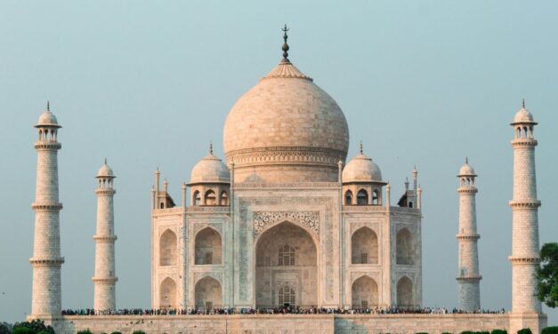 Investire sull’India, il faro dei mercati emergenti: rischi, opportunità e strumenti per investire